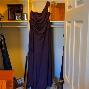 David's Bridal, one shoulder, long, bridesmaid dress, Size 22, Plum
